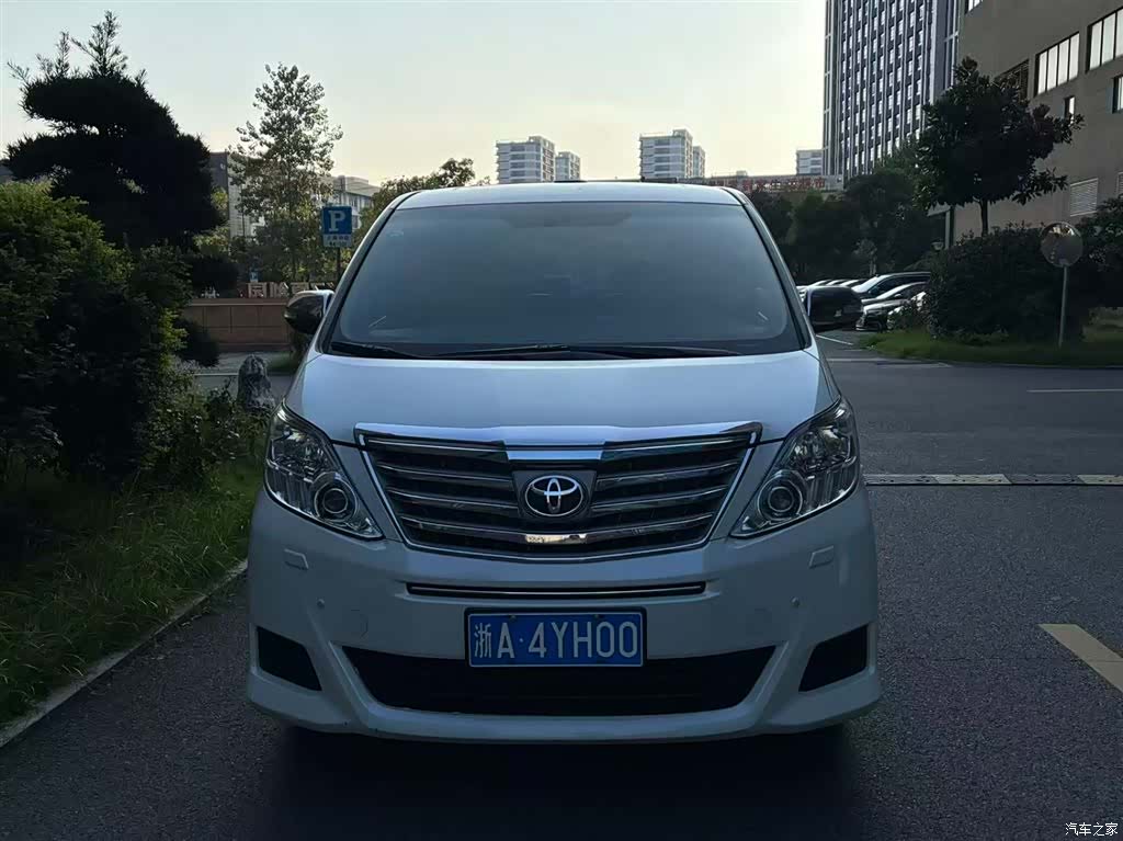 Toyota Alphard, 2015 2