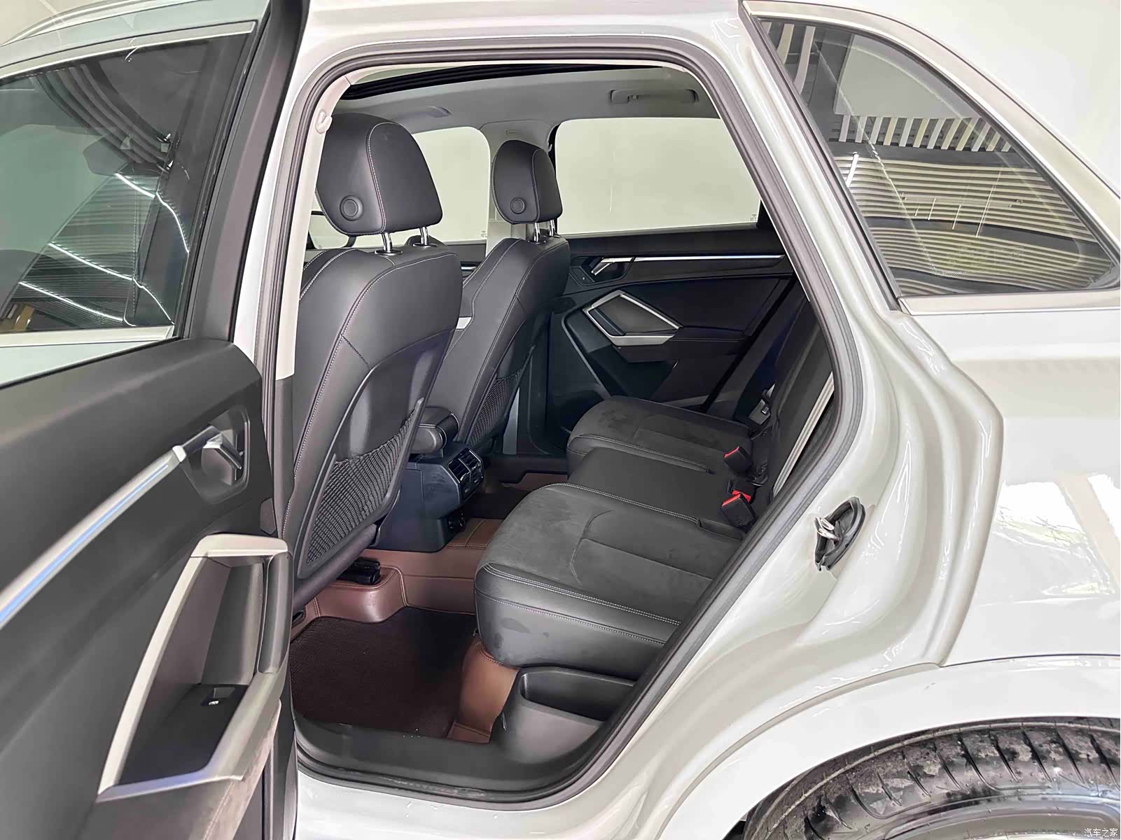 Audi Q3, 2022 8