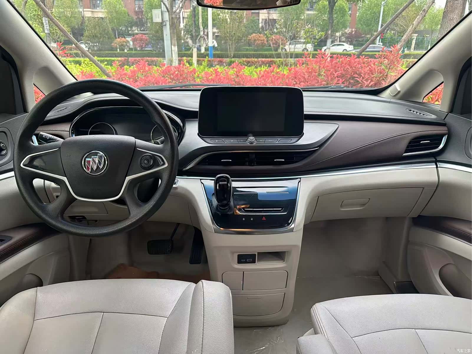 Buick GL8, 2021 9