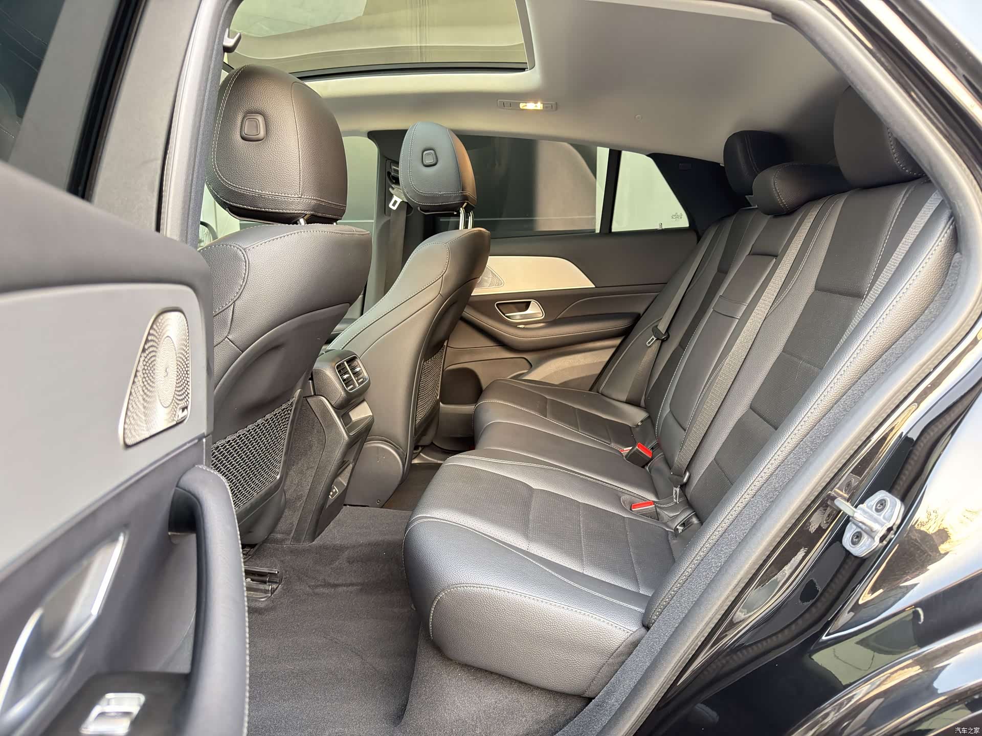 Mercedes-Benz GLE, 2024 12