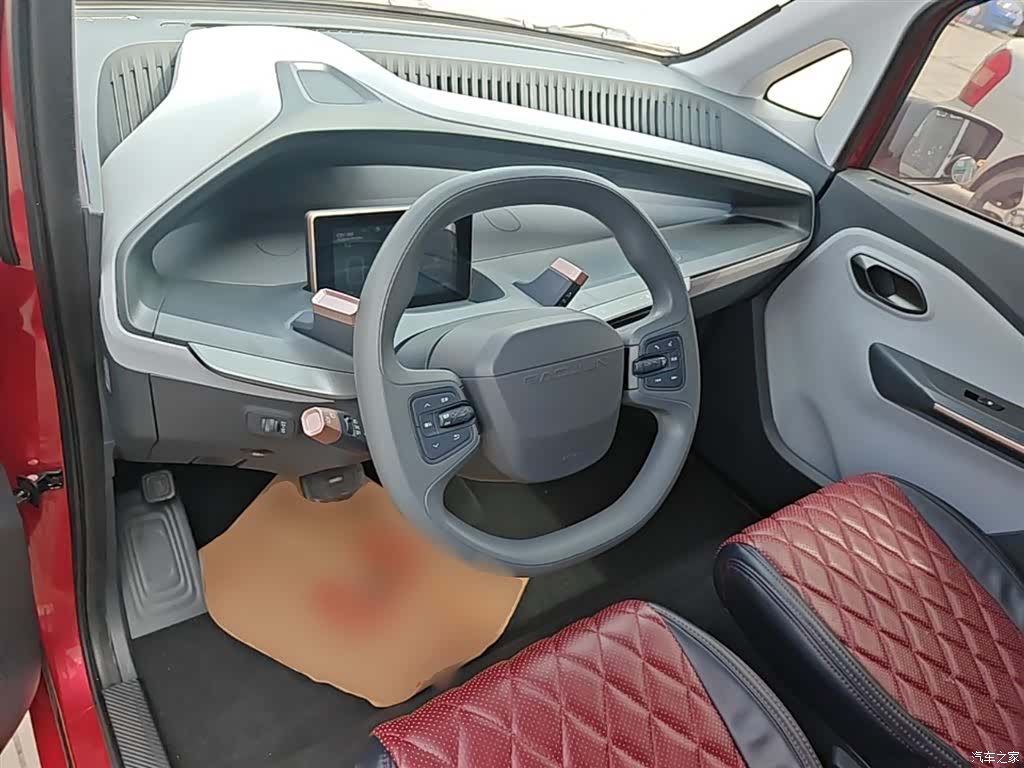 Wuling E200, 2020 11