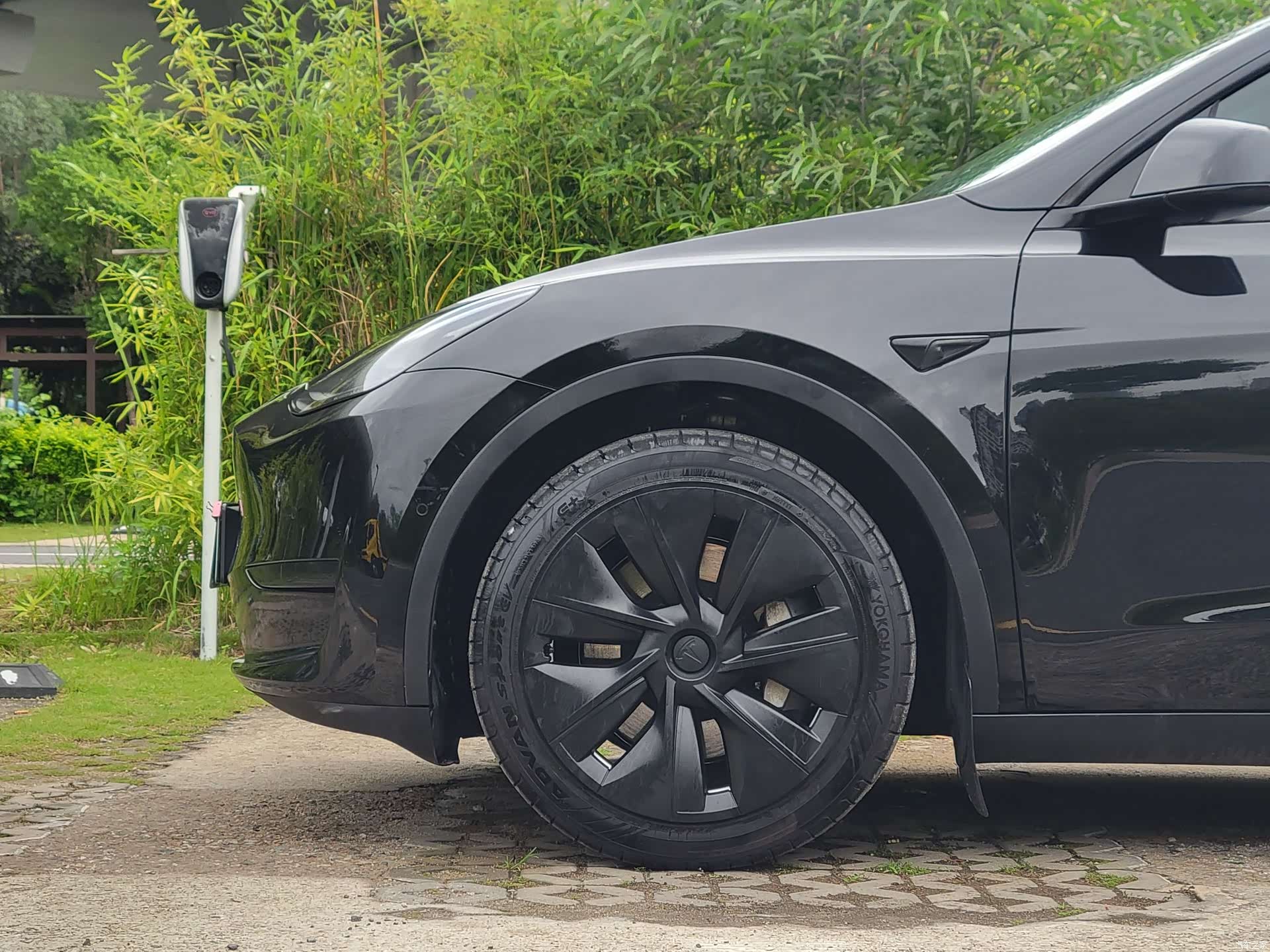 Tesla Model Y, 2023 24