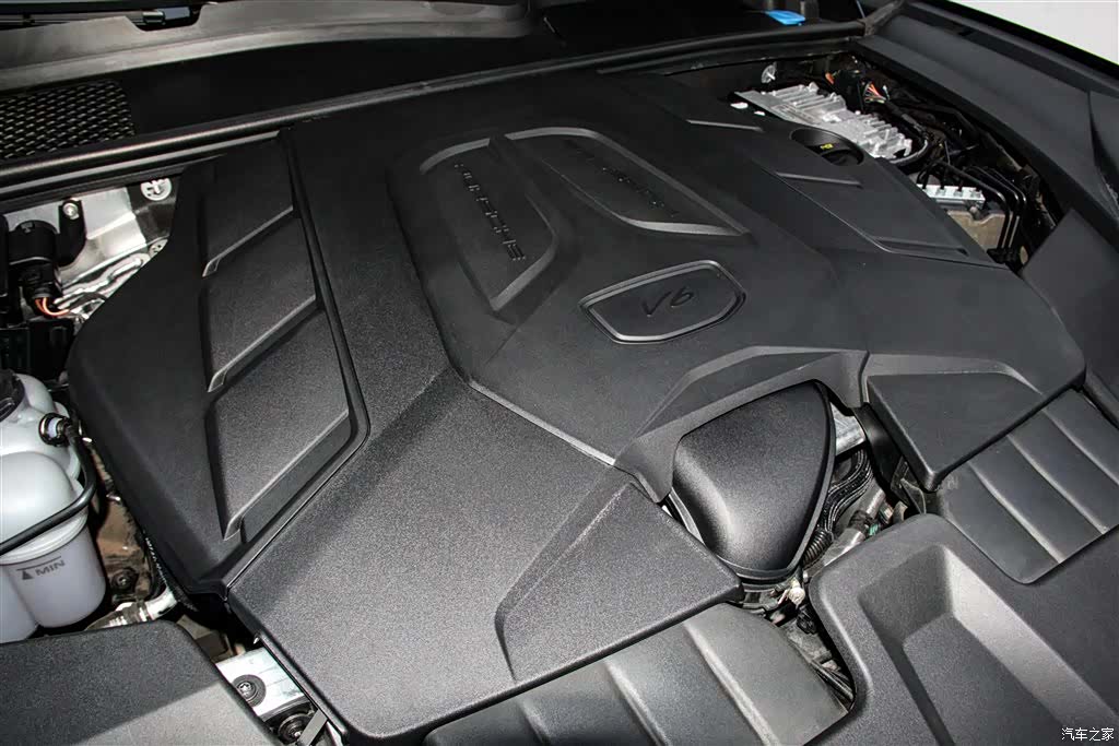 Porsche Cayenne, 2023 13