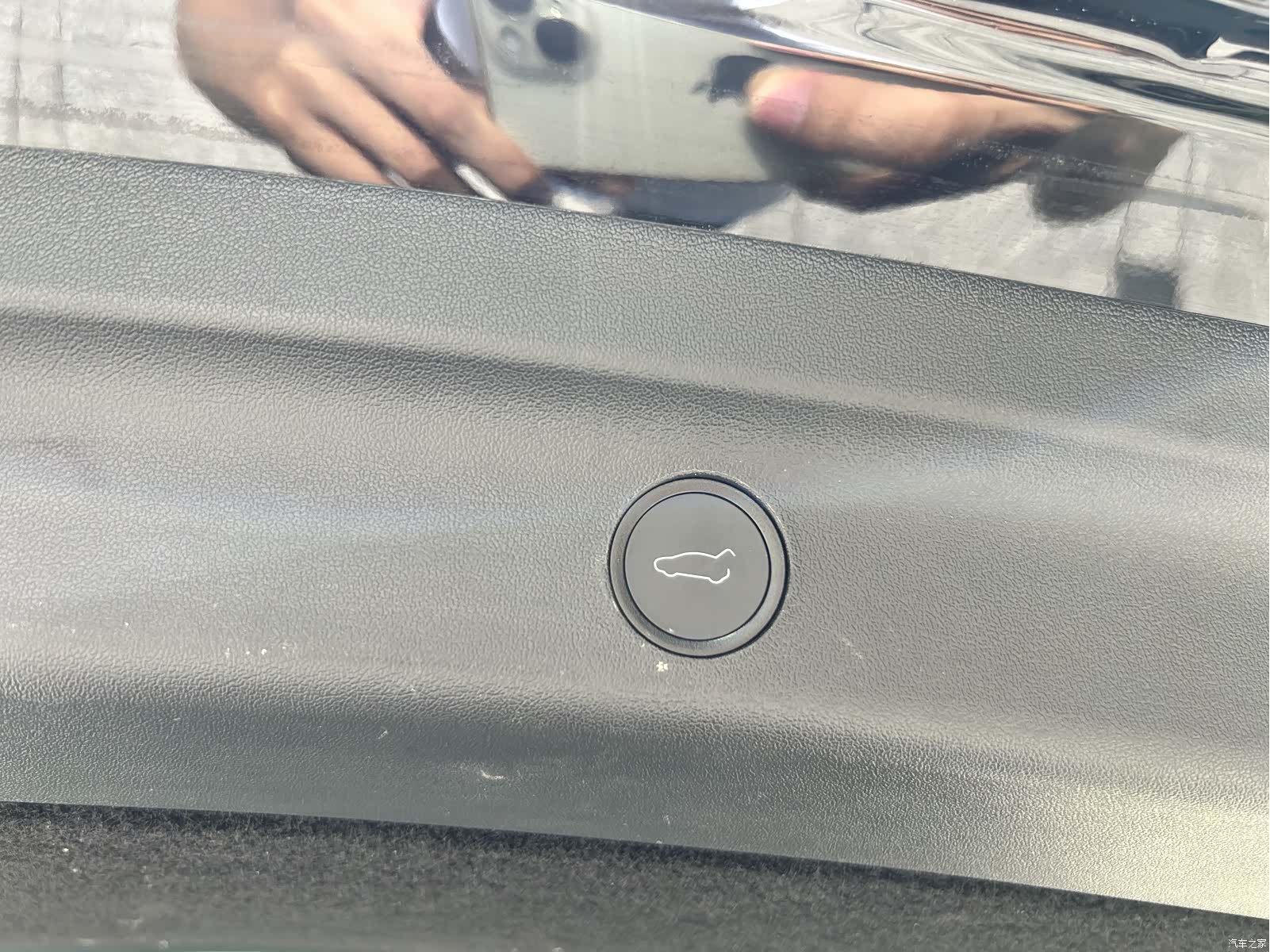 Tesla Model Y, 2022 21