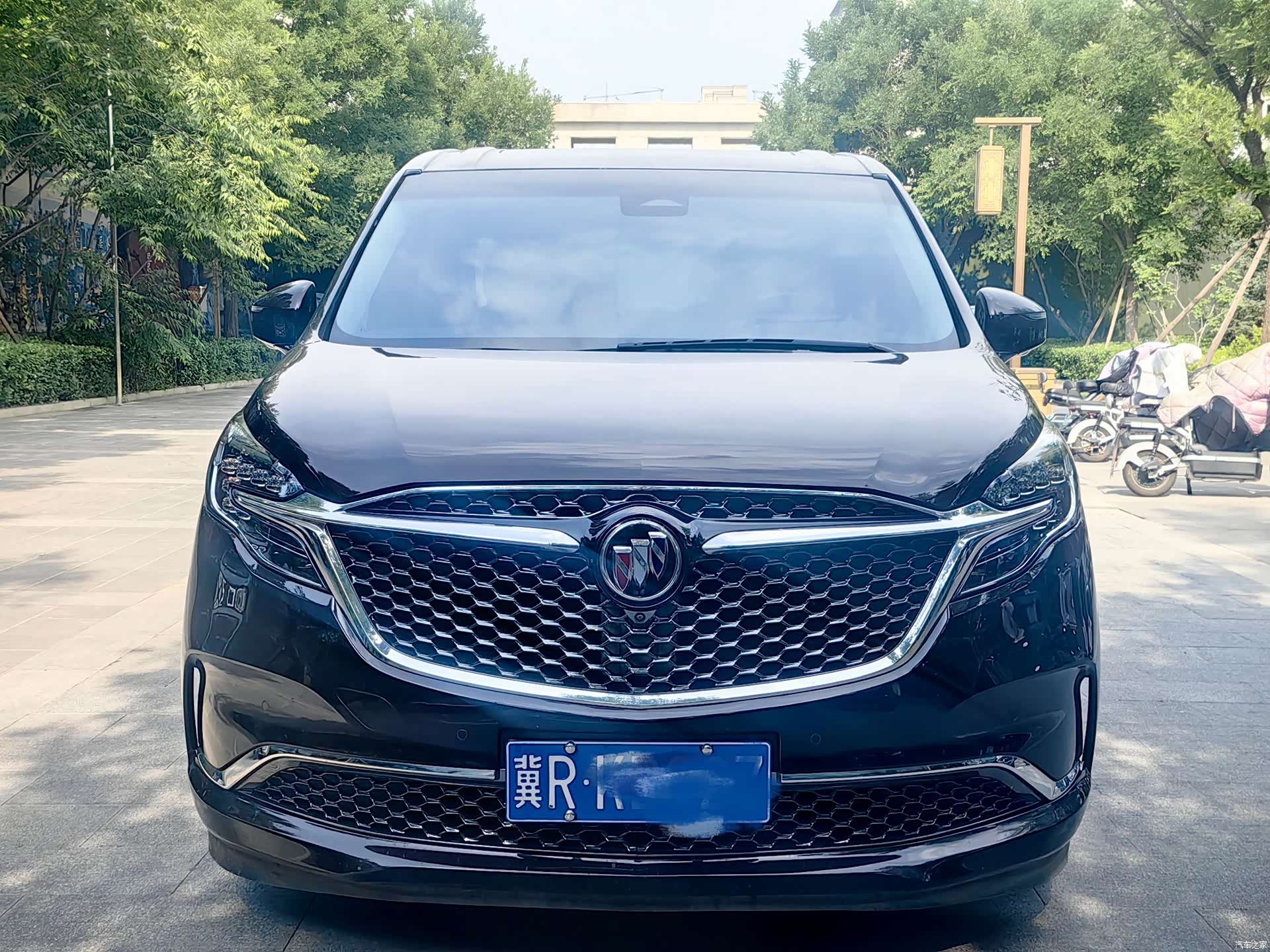 Buick GL8, 2020 1