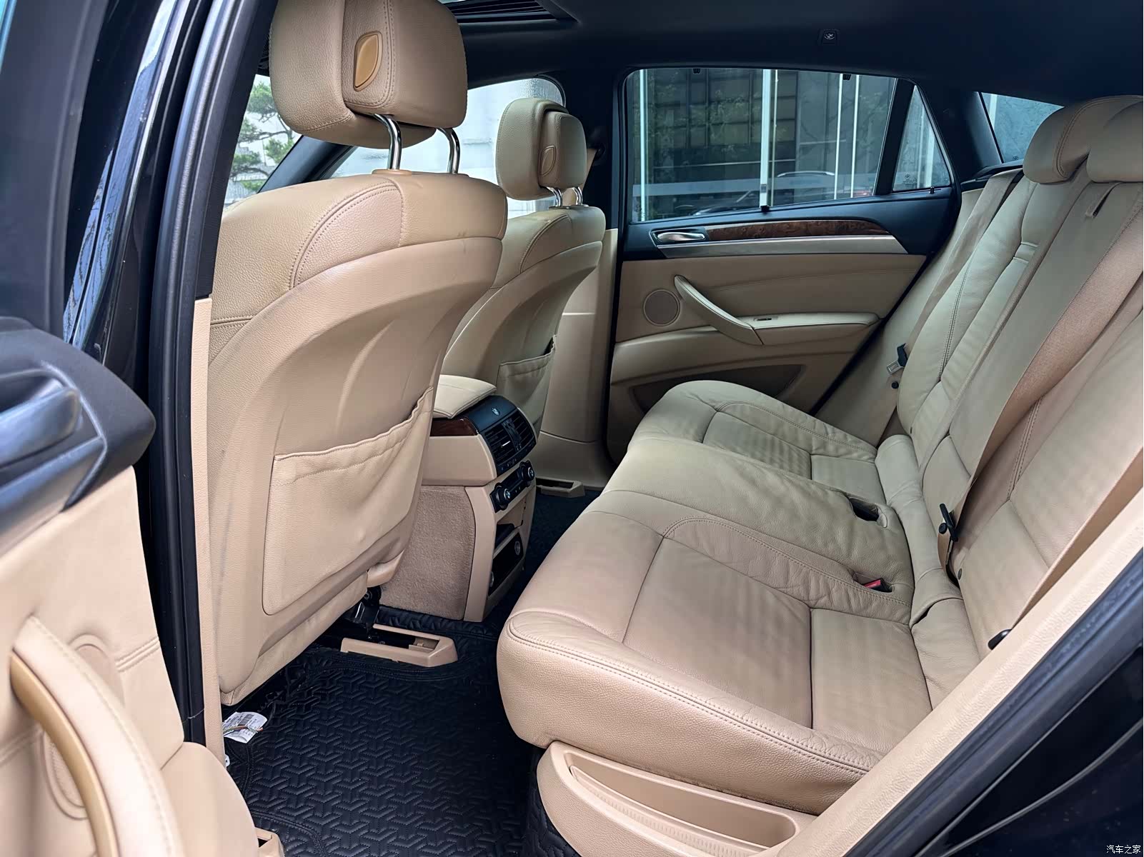 BMW X6, 2012 8