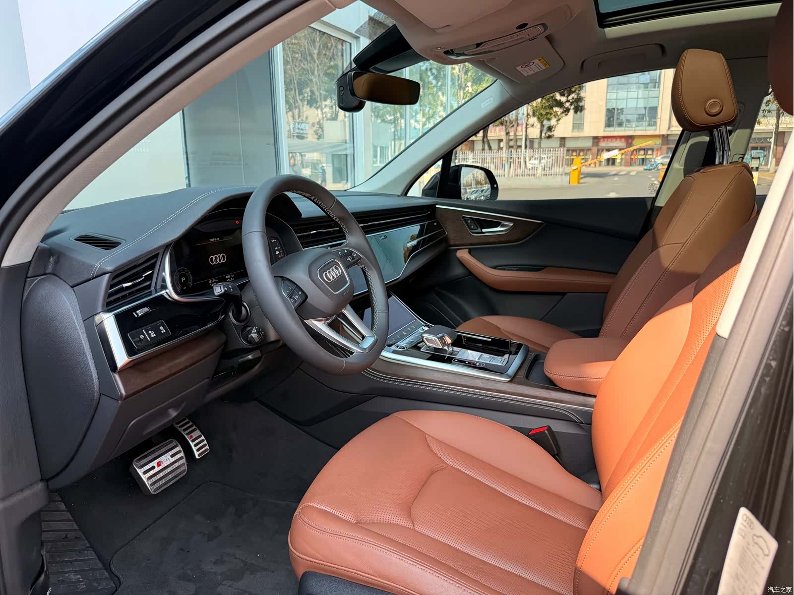 Audi Q7, 2025 9