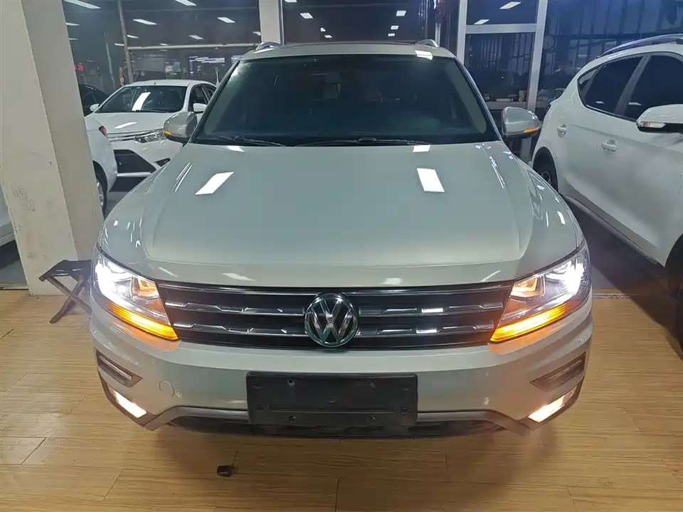Volkswagen Tiguan L
