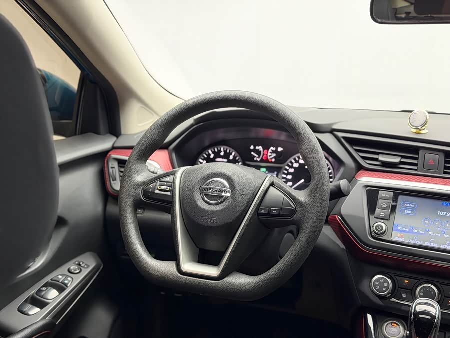 Nissan Bluebird 2015, фото 13
