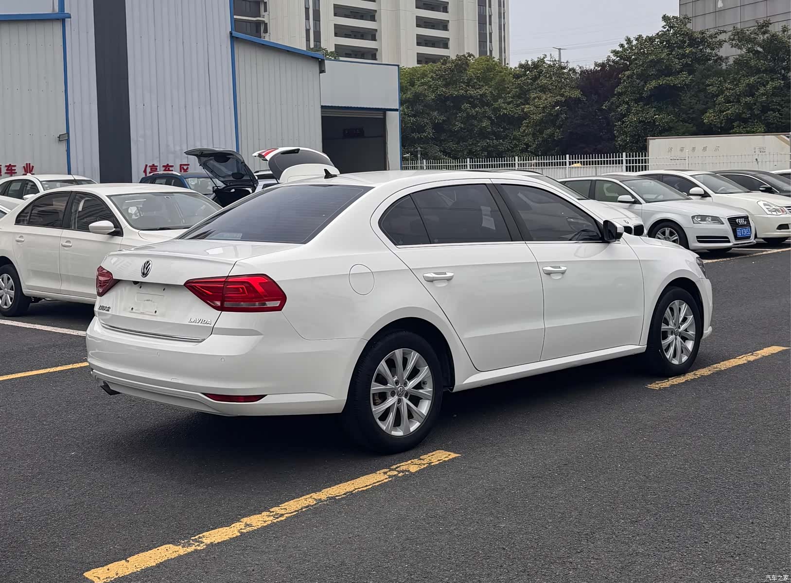 Volkswagen Lavida, 2016 4