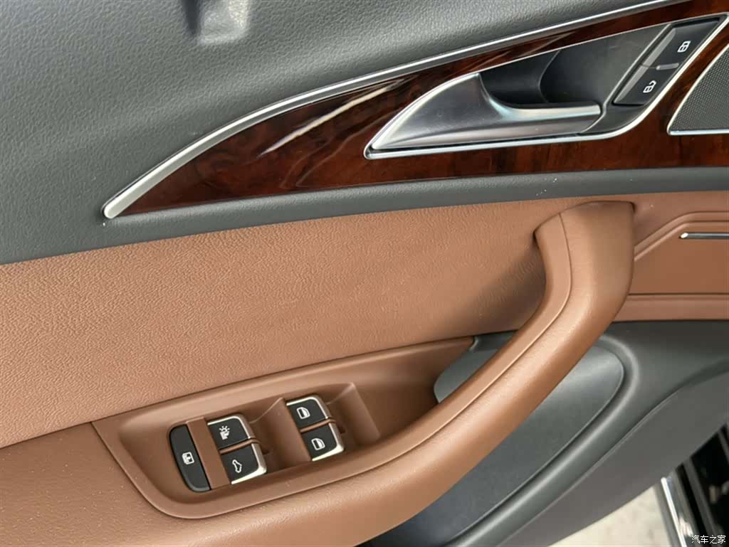 Audi A6L, 2016 23