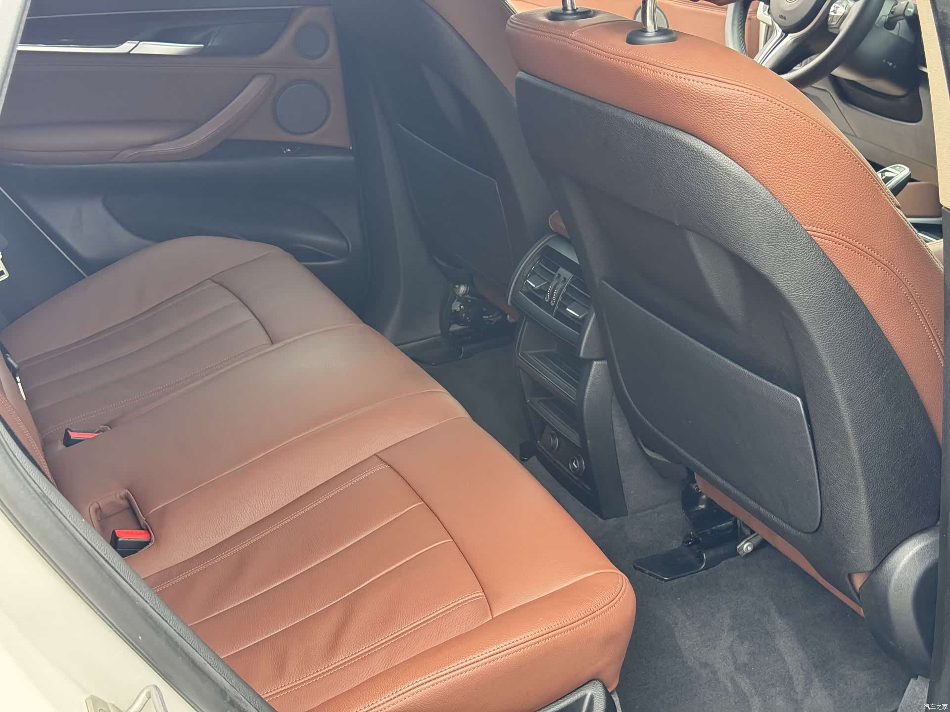 BMW X6, 2015 21