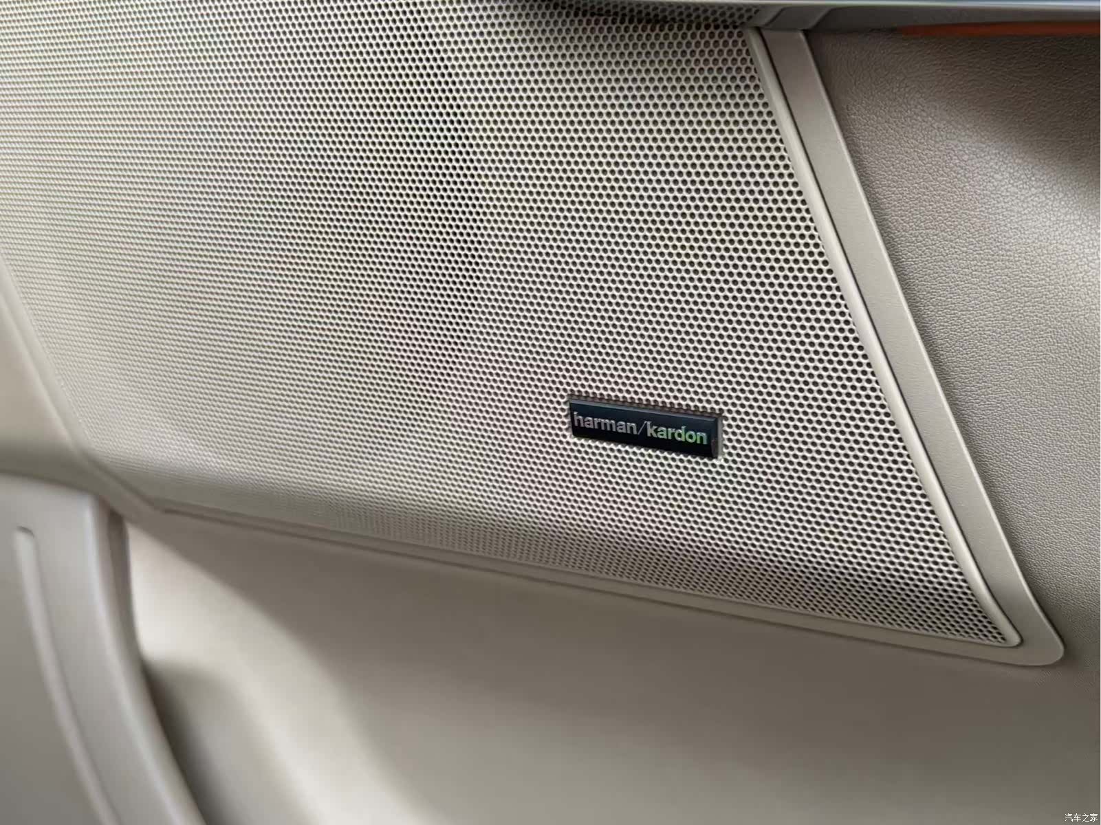 Land Rover Range Rover, 2011 15