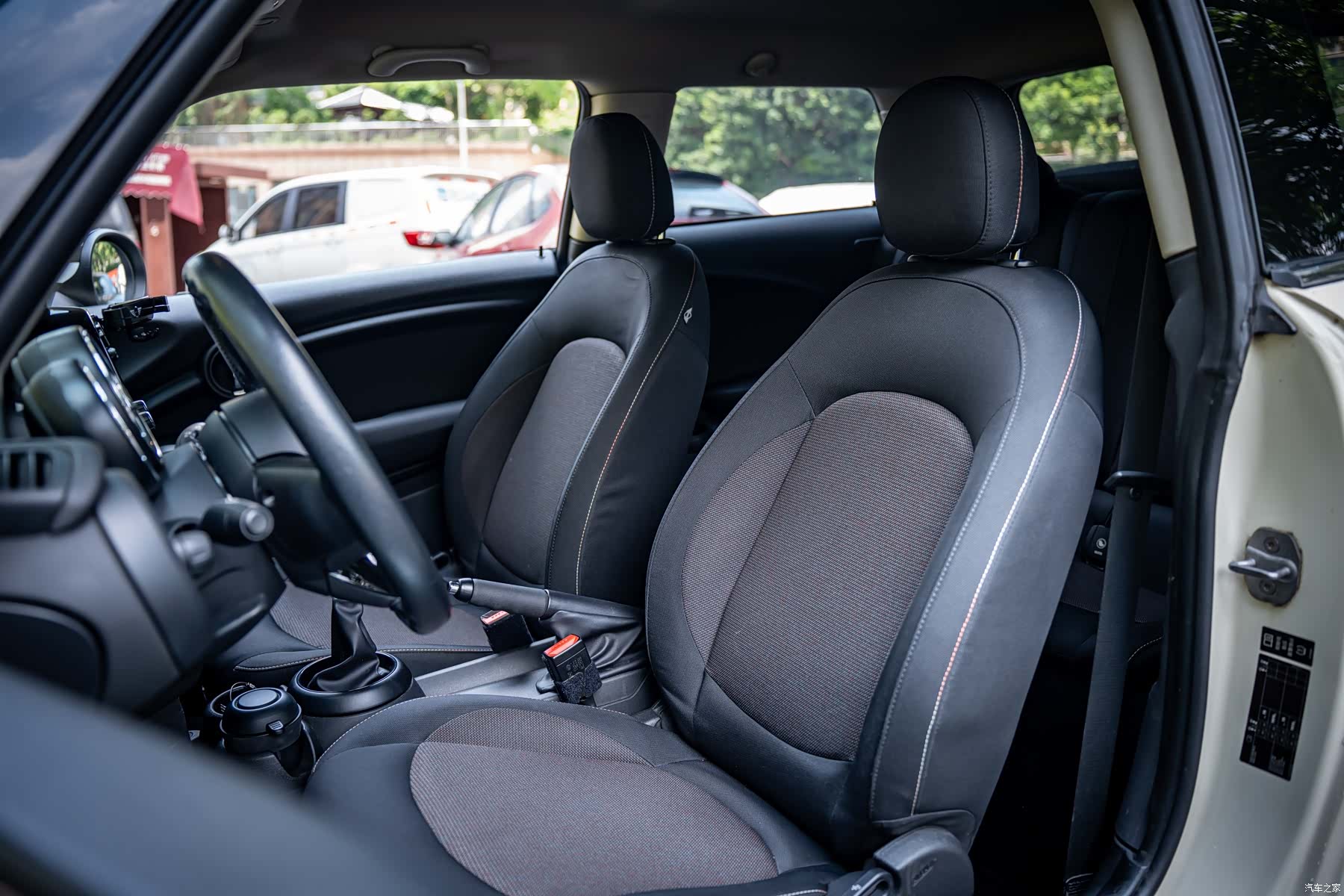 Mini ONE, 2015 20