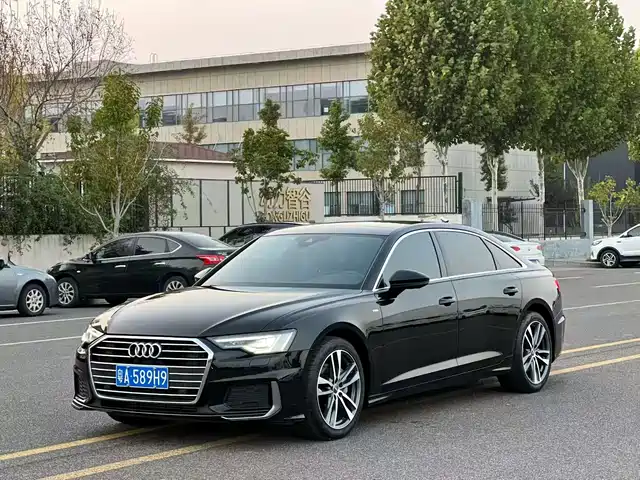 Audi A6L 2019 — купить из Китая под заказ
