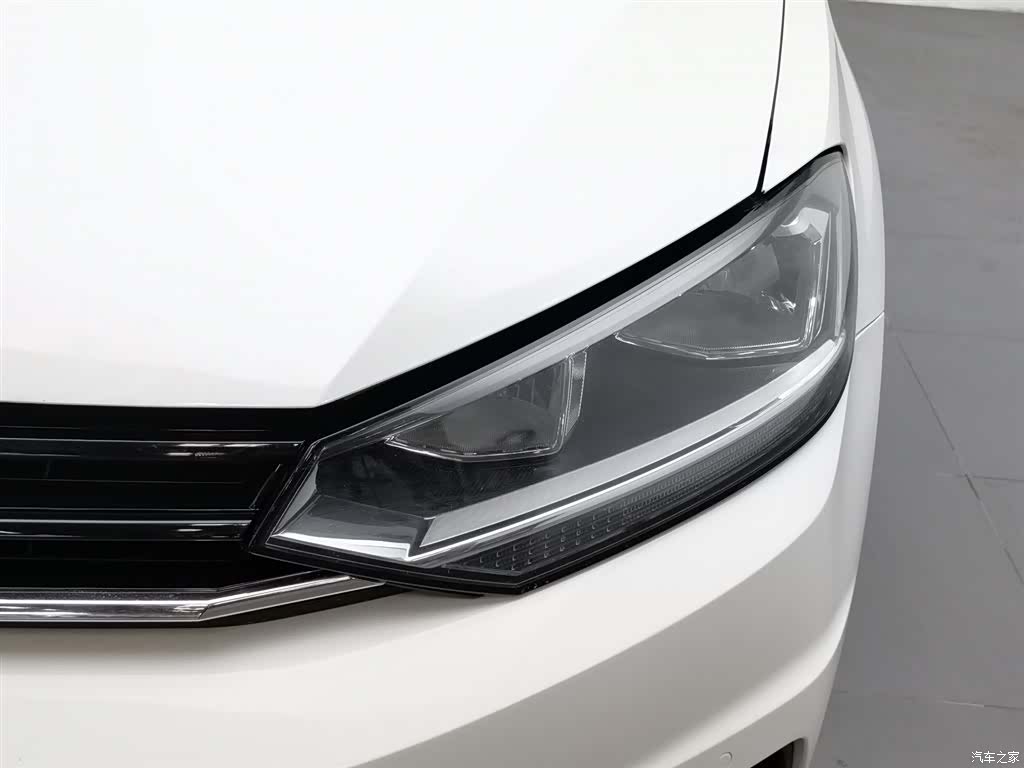 Volkswagen L, 2018 7