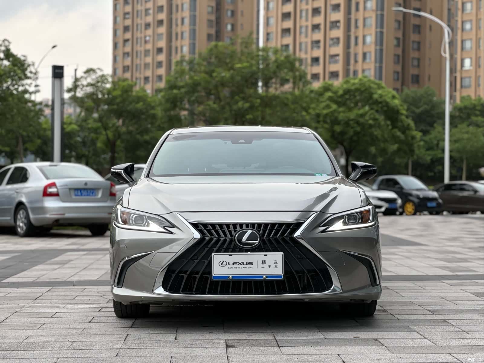 Lexus ES, 2022 2