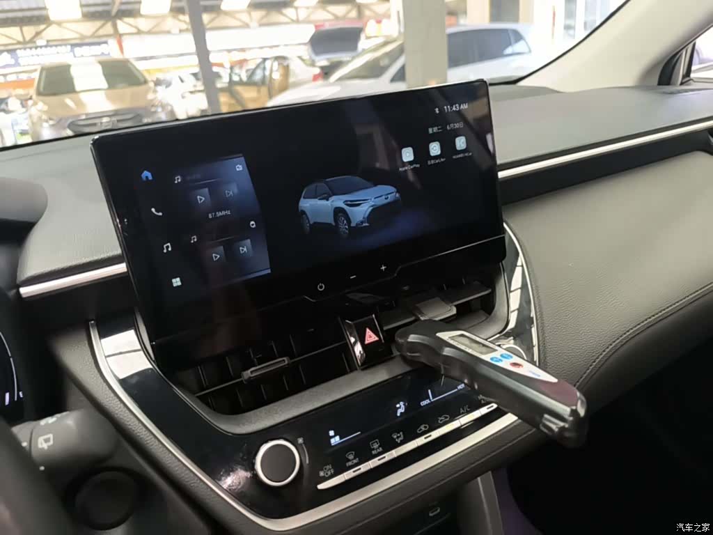Toyota Frontlander, 2023 13