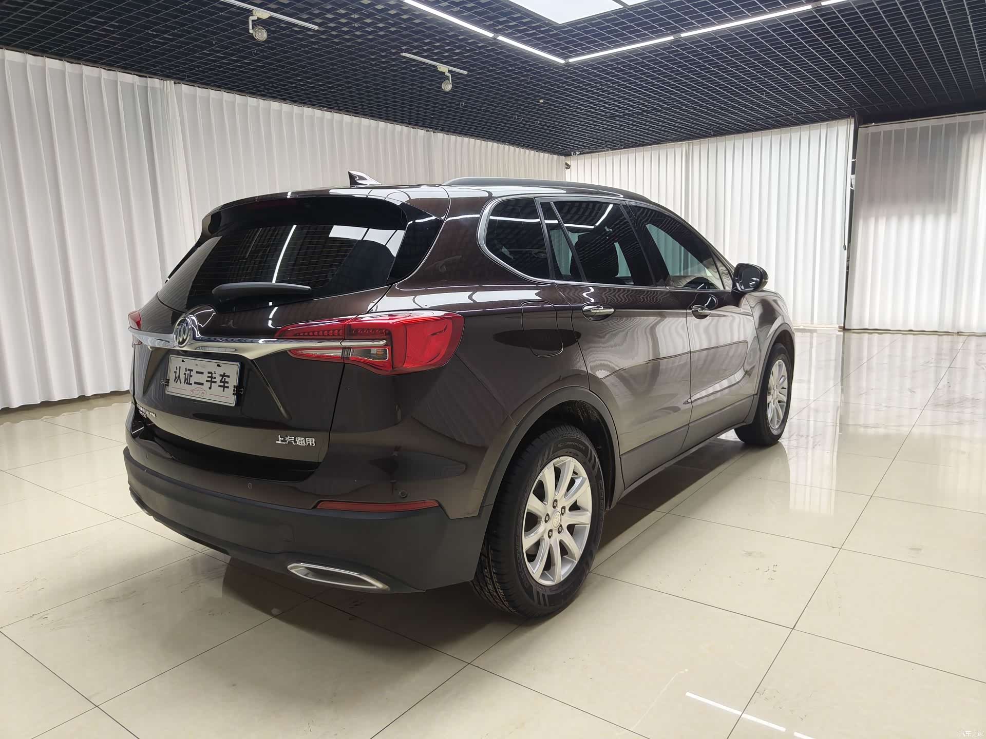 Buick Envision Plus, 2021 все фото