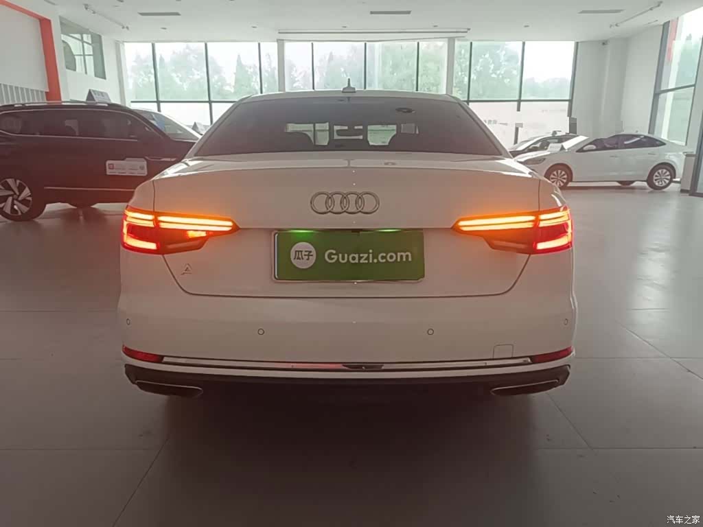 Audi A4L, 2020 6