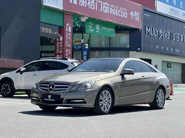 Mercedes-Benz E-Class 2011 — купить из Китая под заказ