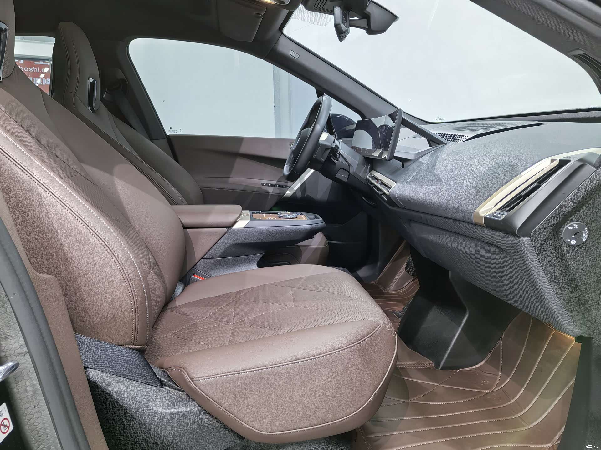BMW iX, 2023 16
