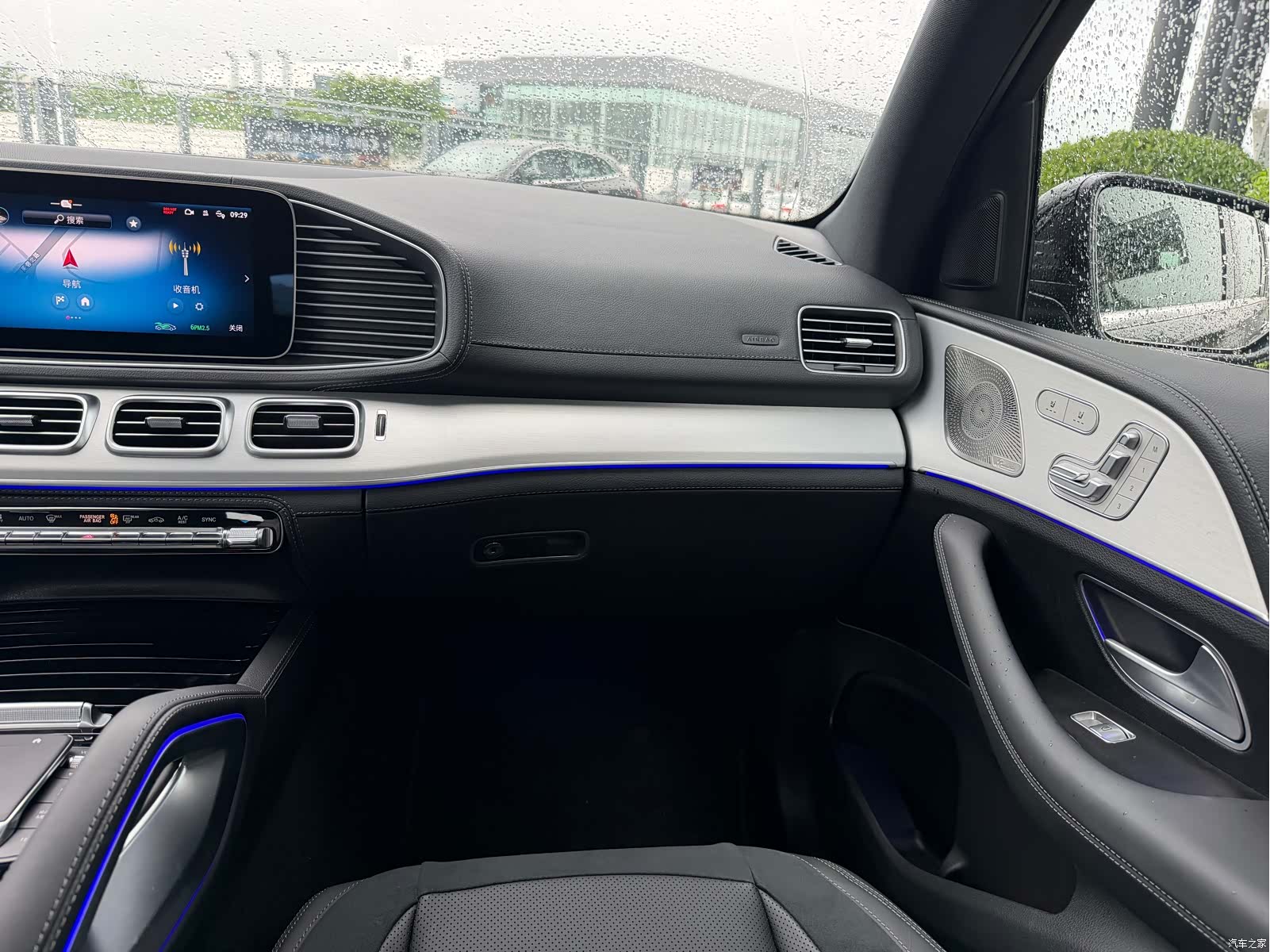 Mercedes-Benz GLE, 2025 19