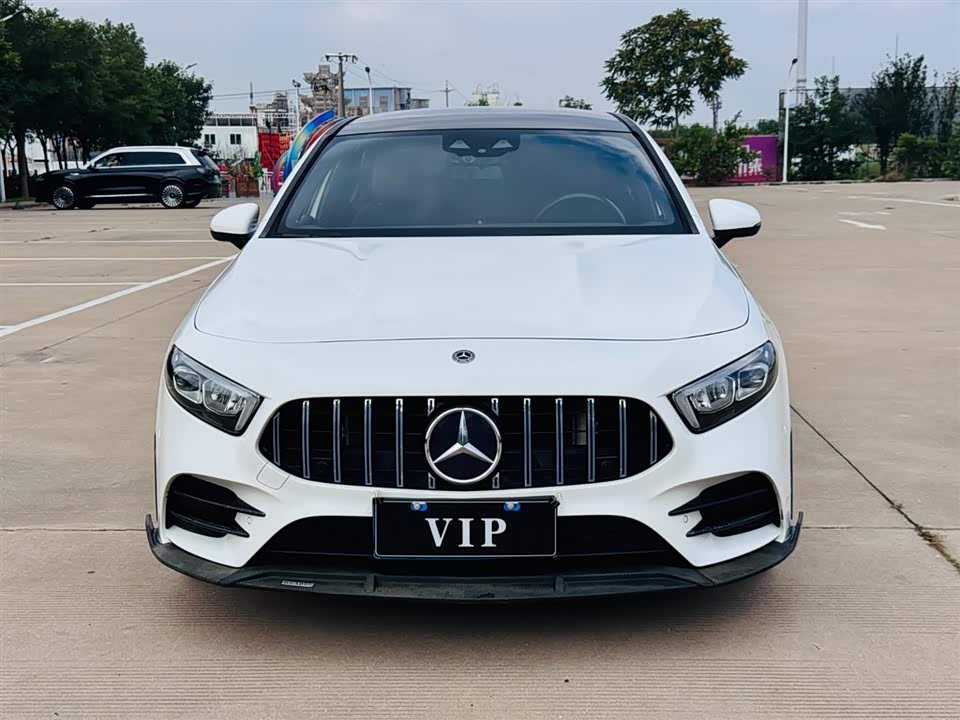 Mercedes-Benz Class A Mercedes-Benz Class A