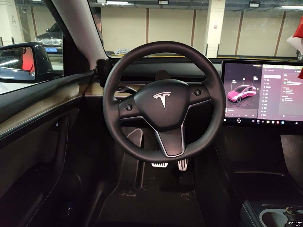 Tesla Model Y, 2022 3