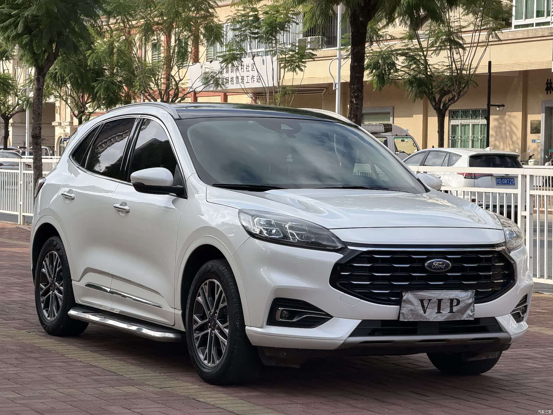 Ford Escape, 2022 3