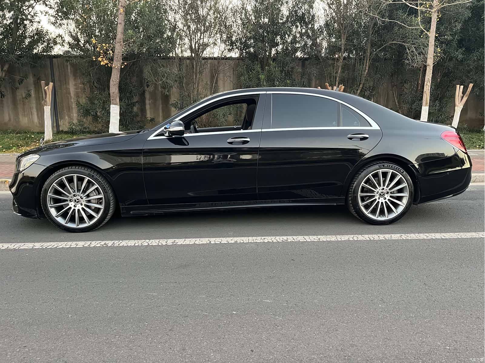 Mercedes-Benz S-Class, 2019 3