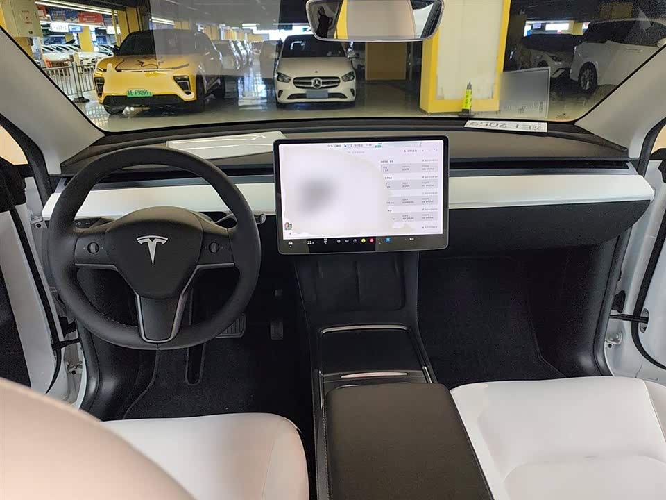 Tesla Model Y Tesla Model Y