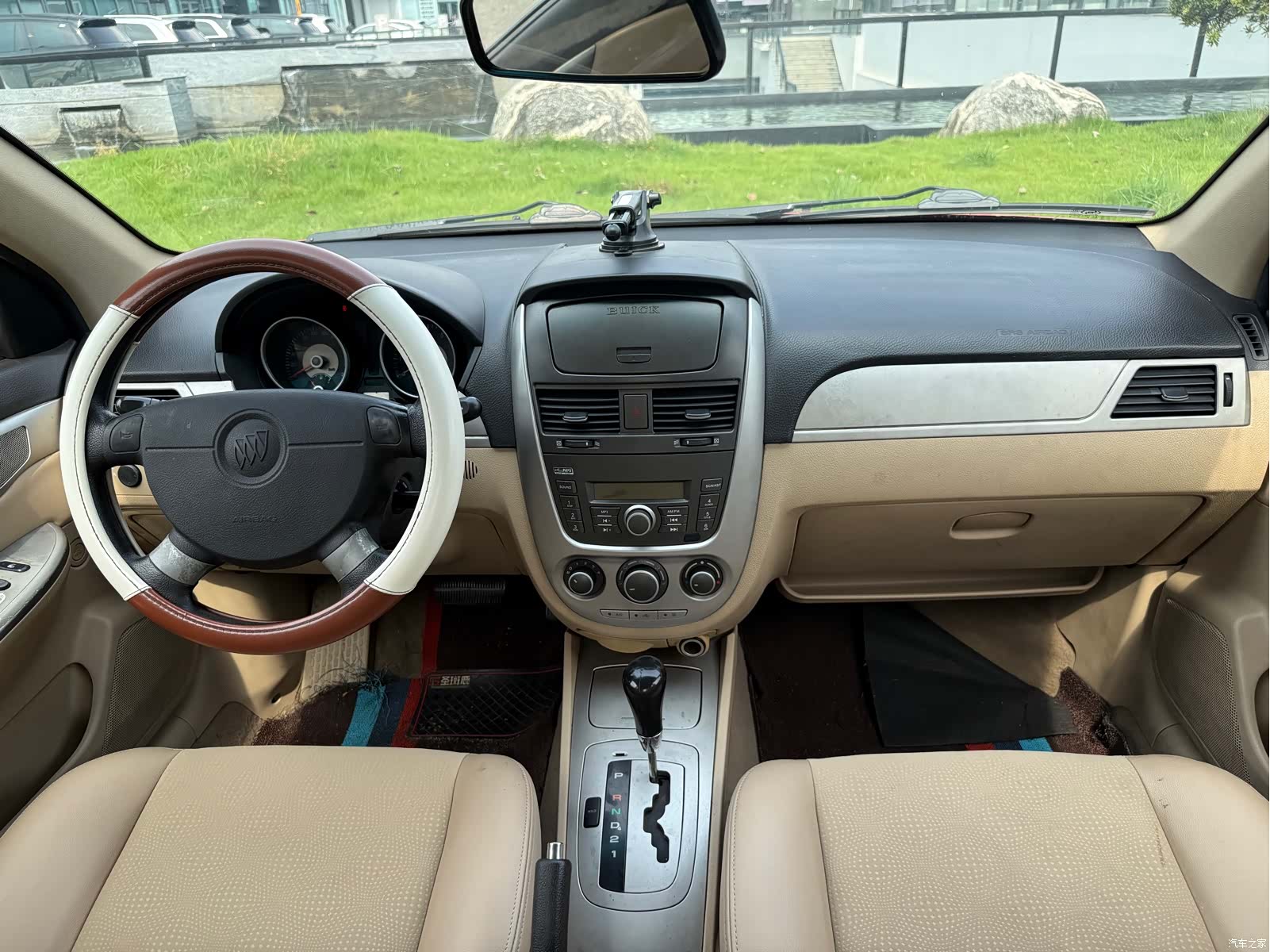 Buick 1.6LX-AT, 2013 14
