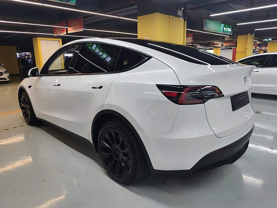 Tesla Model Y Tesla Model Y
