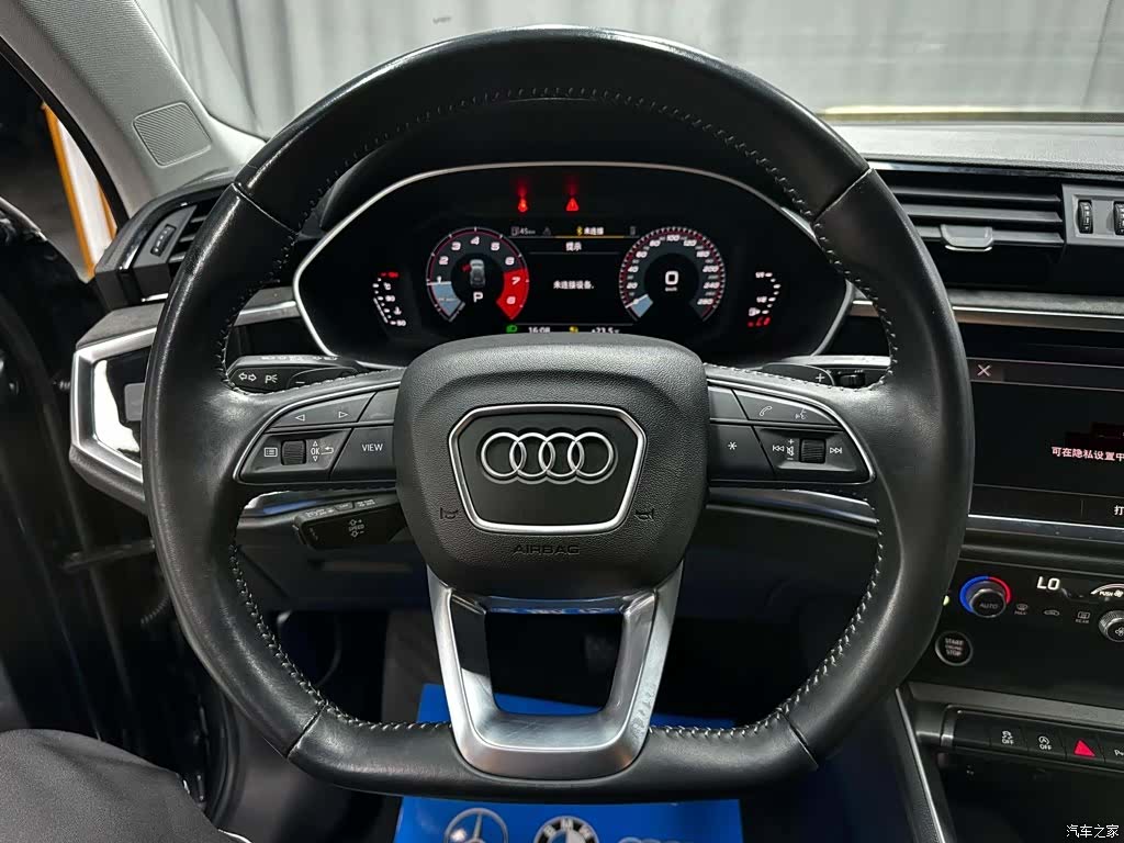 Audi Q3, 2022 13