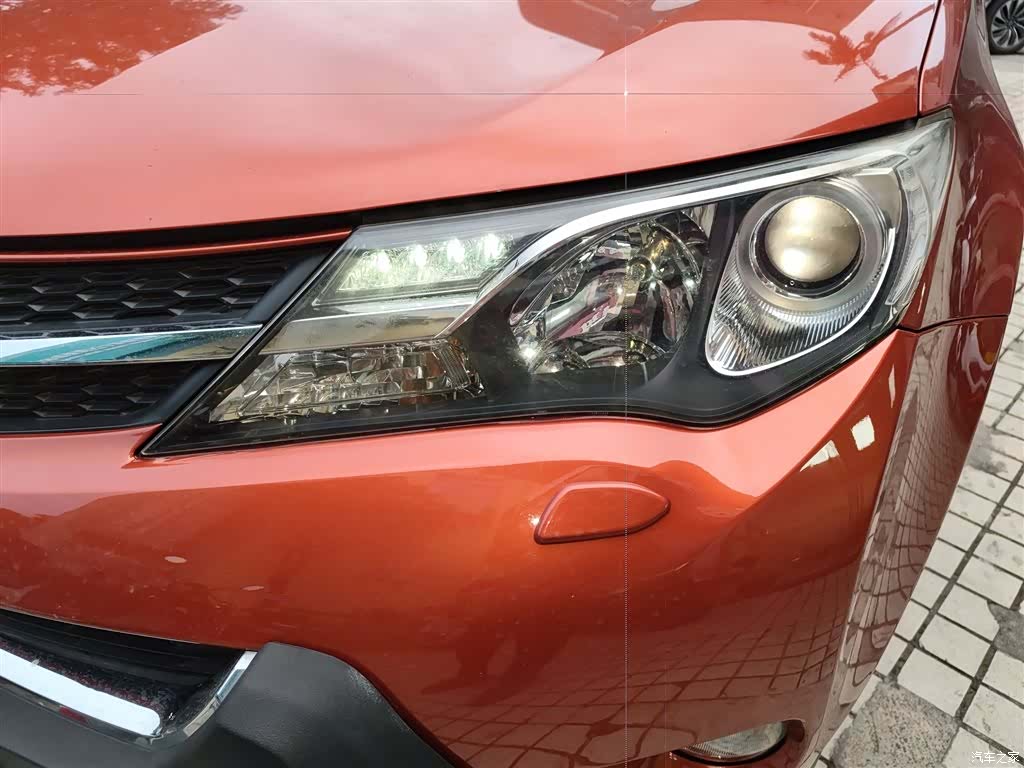 Toyota RAV4, 2014 16