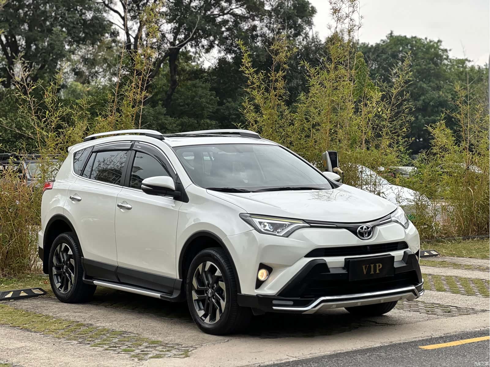 Toyota RAV4, 2017 3