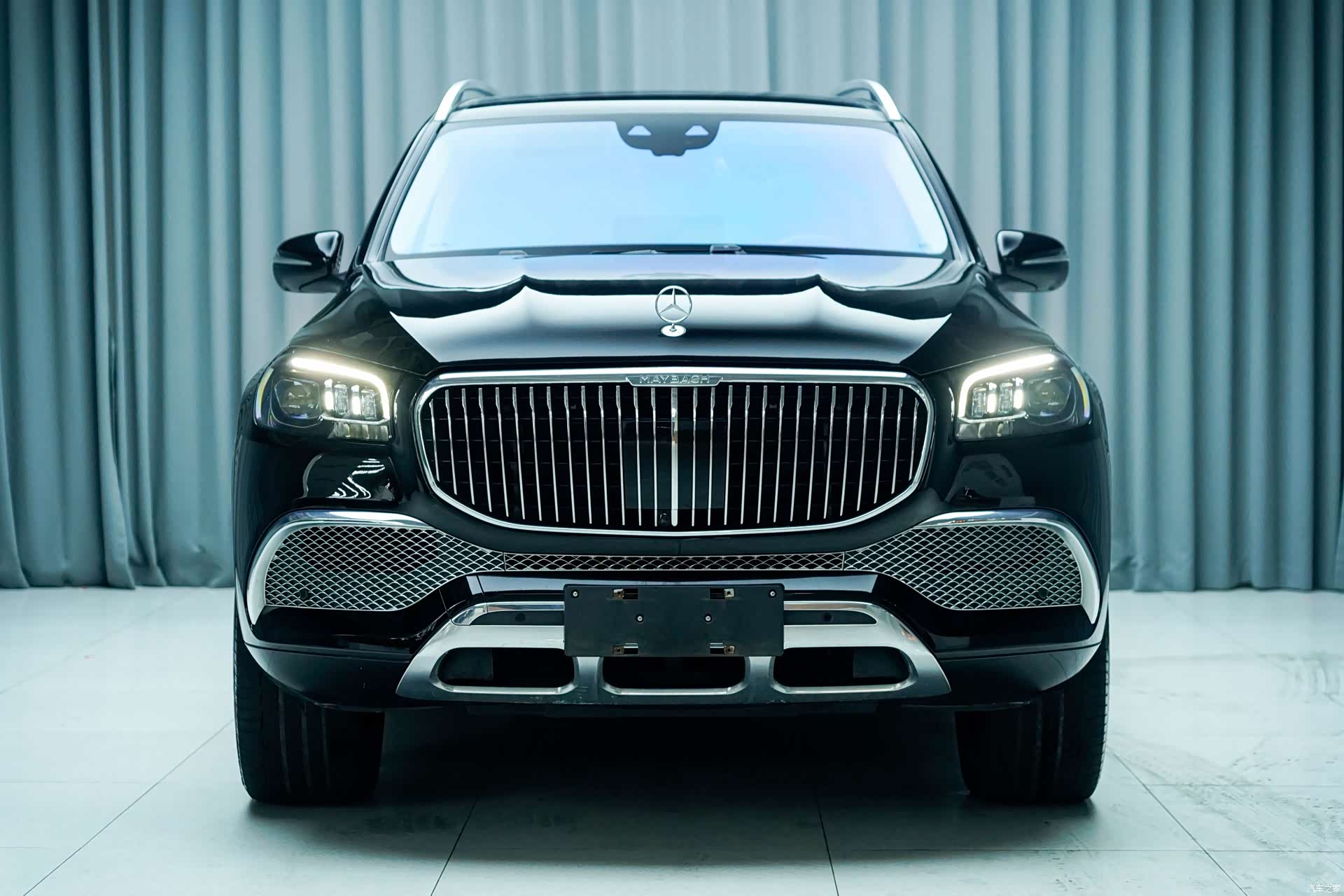 Maybach GLS, 2021 4