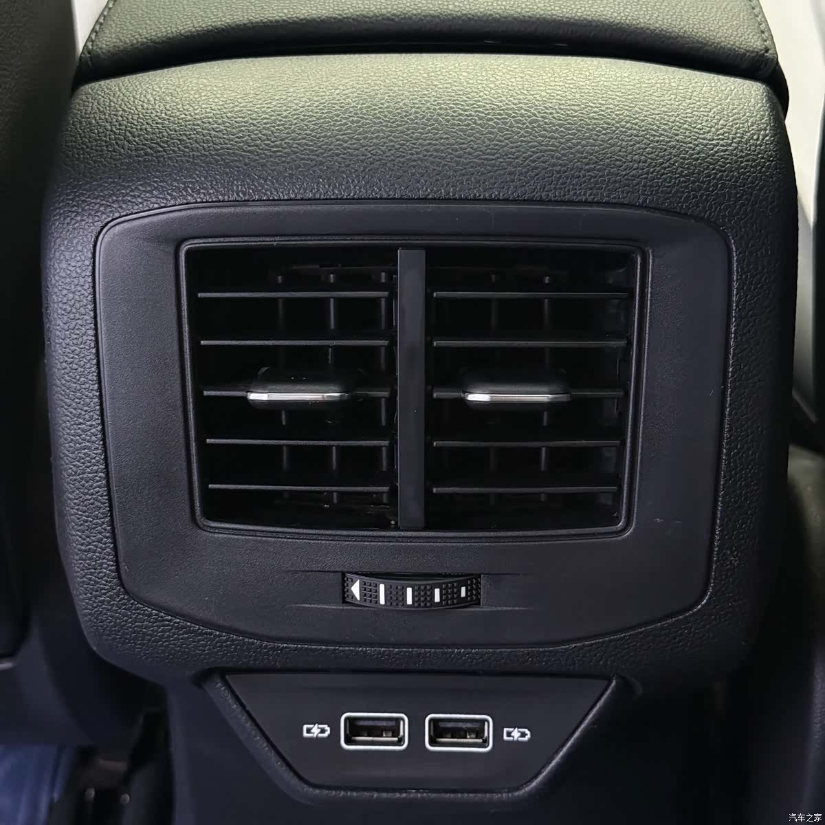 Volkswagen T-ROC, 2022 16