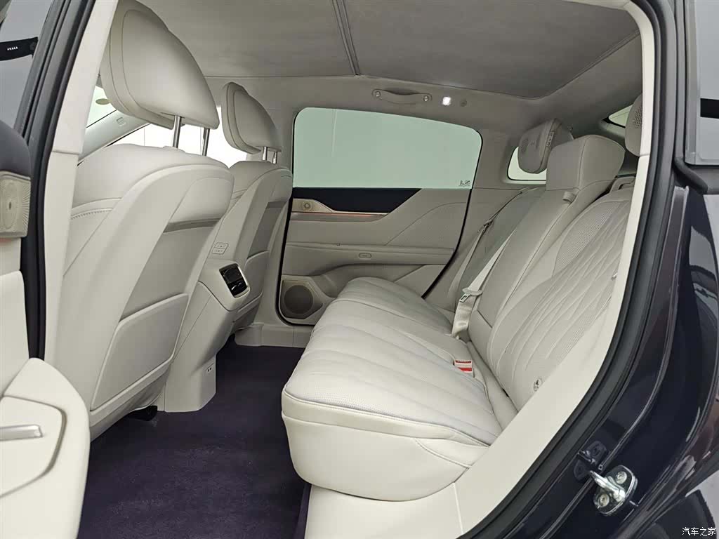 Buick L7, 2025 12