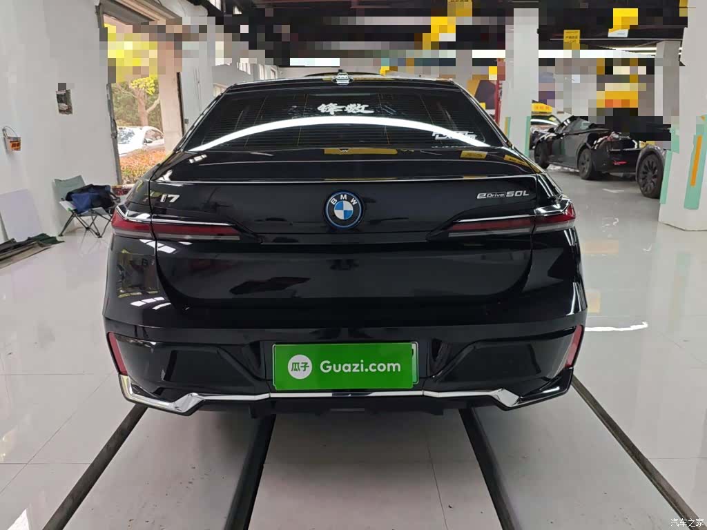 BMW i7, 2023 4