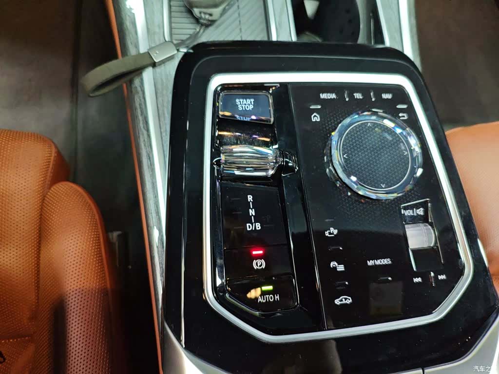 BMW i7, 2023 10