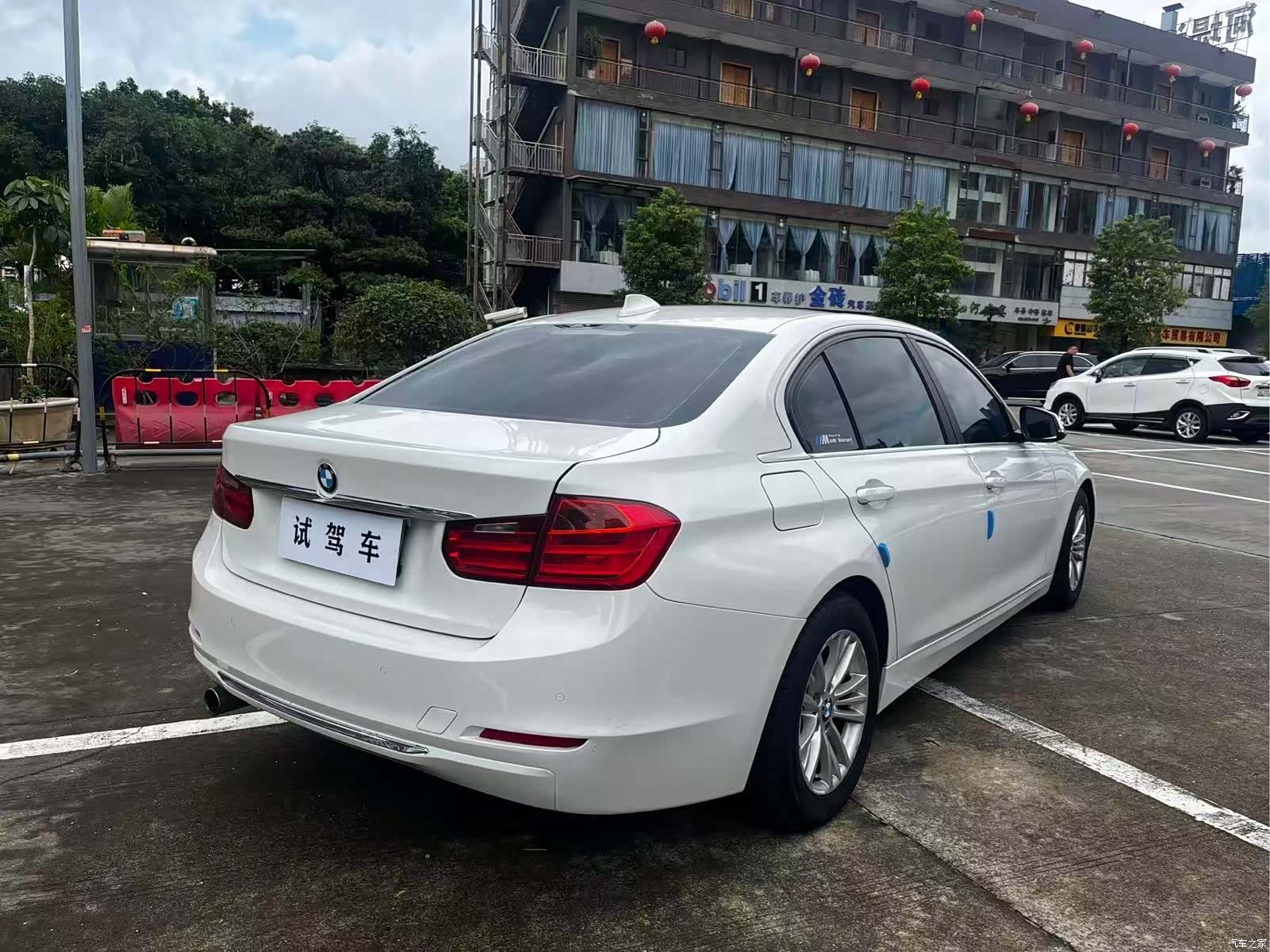 BMW 3 Series, 2015 13