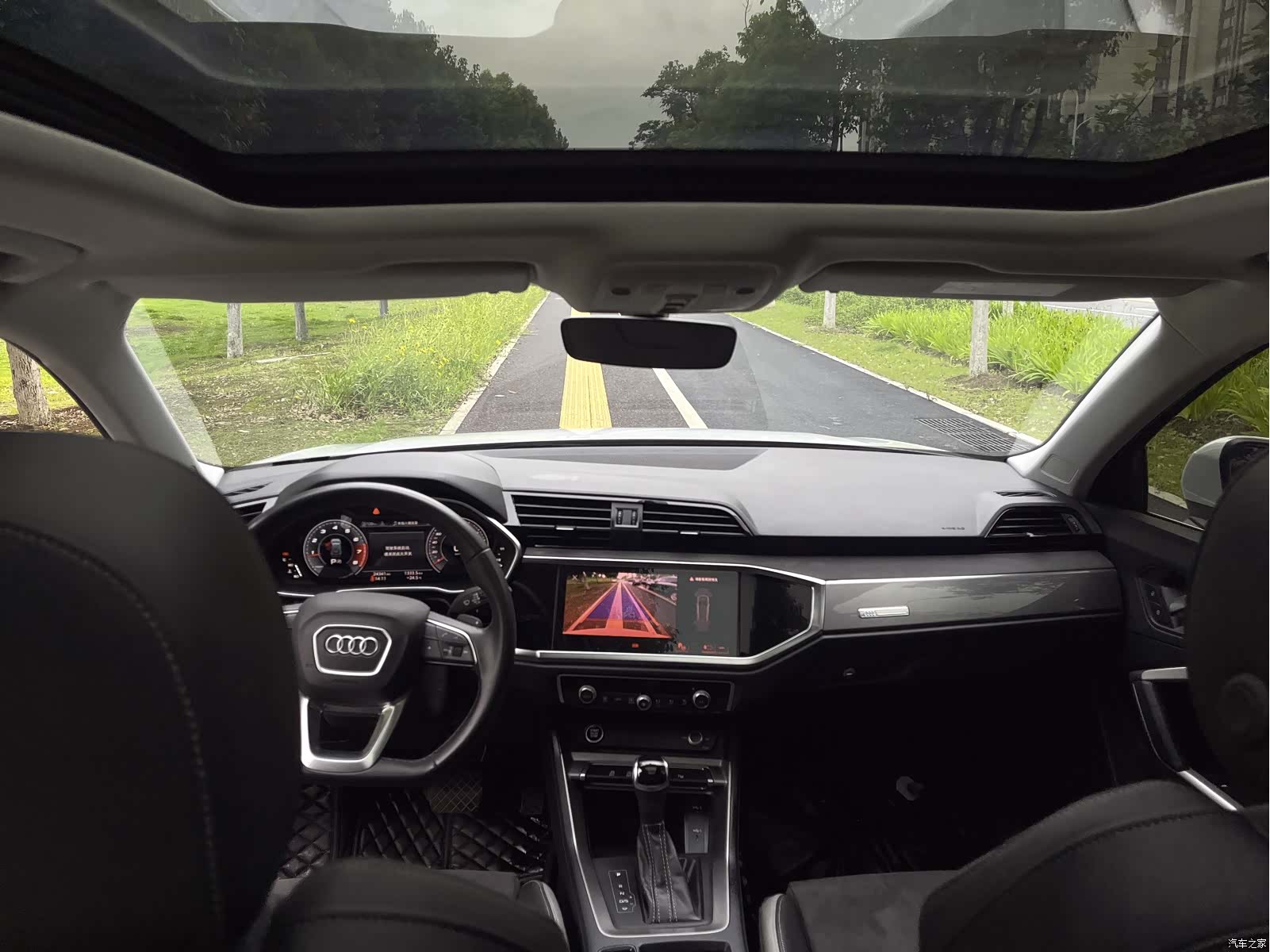 Audi Q3, 2023 17