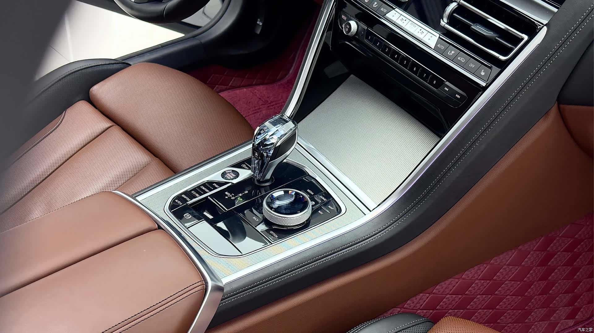 BMW 8 Series, 2023 17