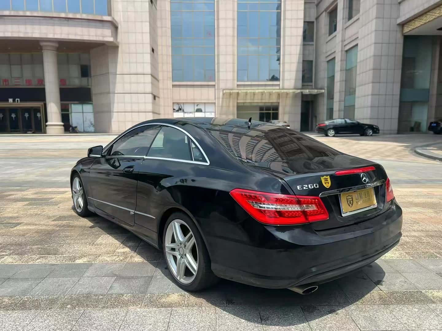 Mercedes-Benz E-Class, 2012 9
