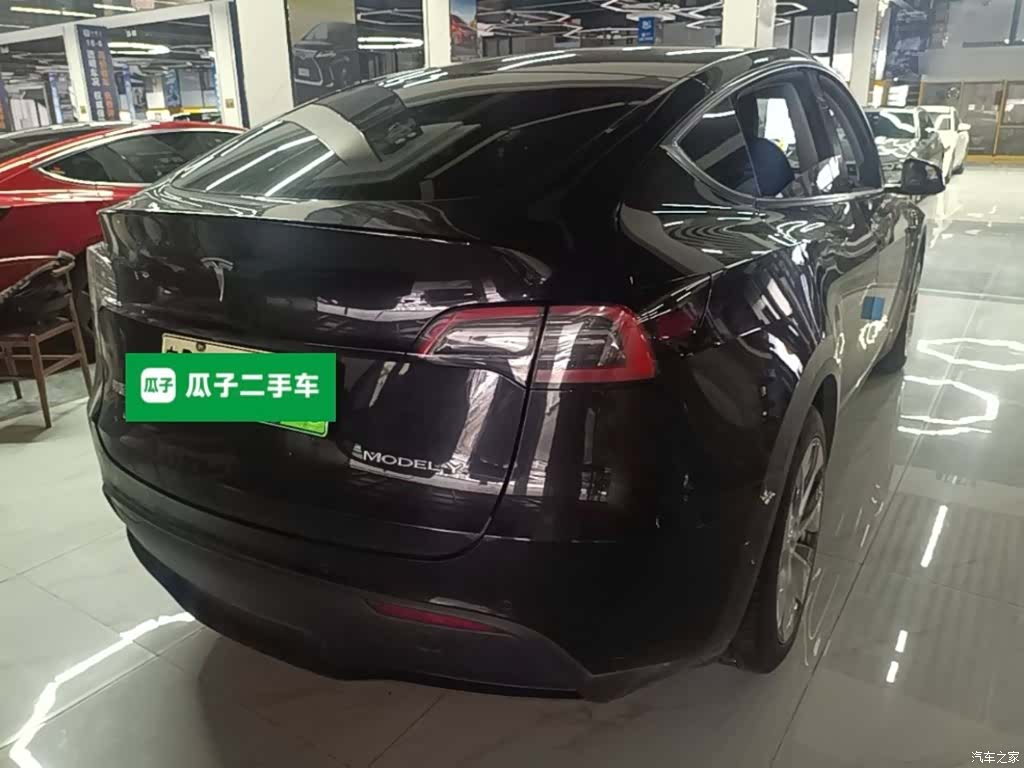 Tesla Model Y, 2022 7