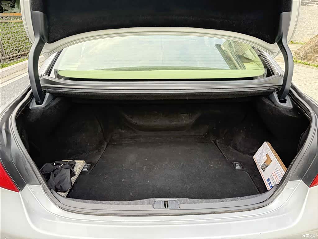 Lexus LS, 2008 24