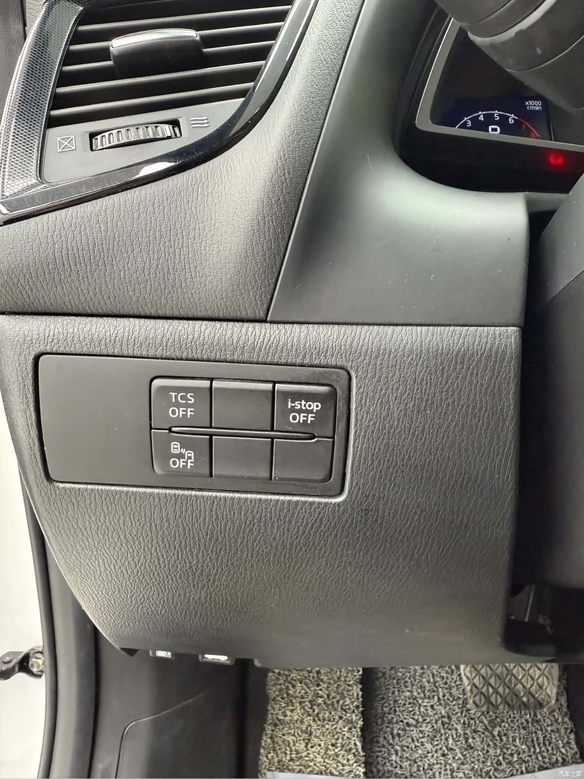 Mazda CX-4, 2022 13