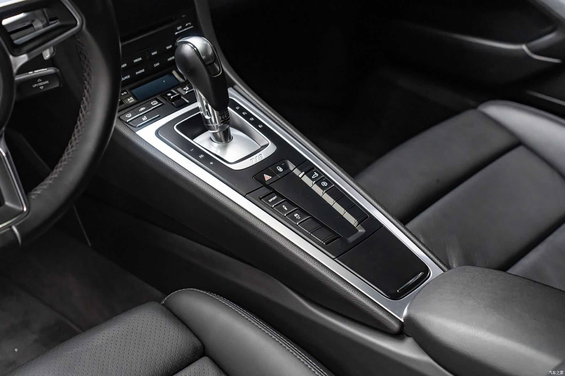 Cayman718 Cayman, 2017 13